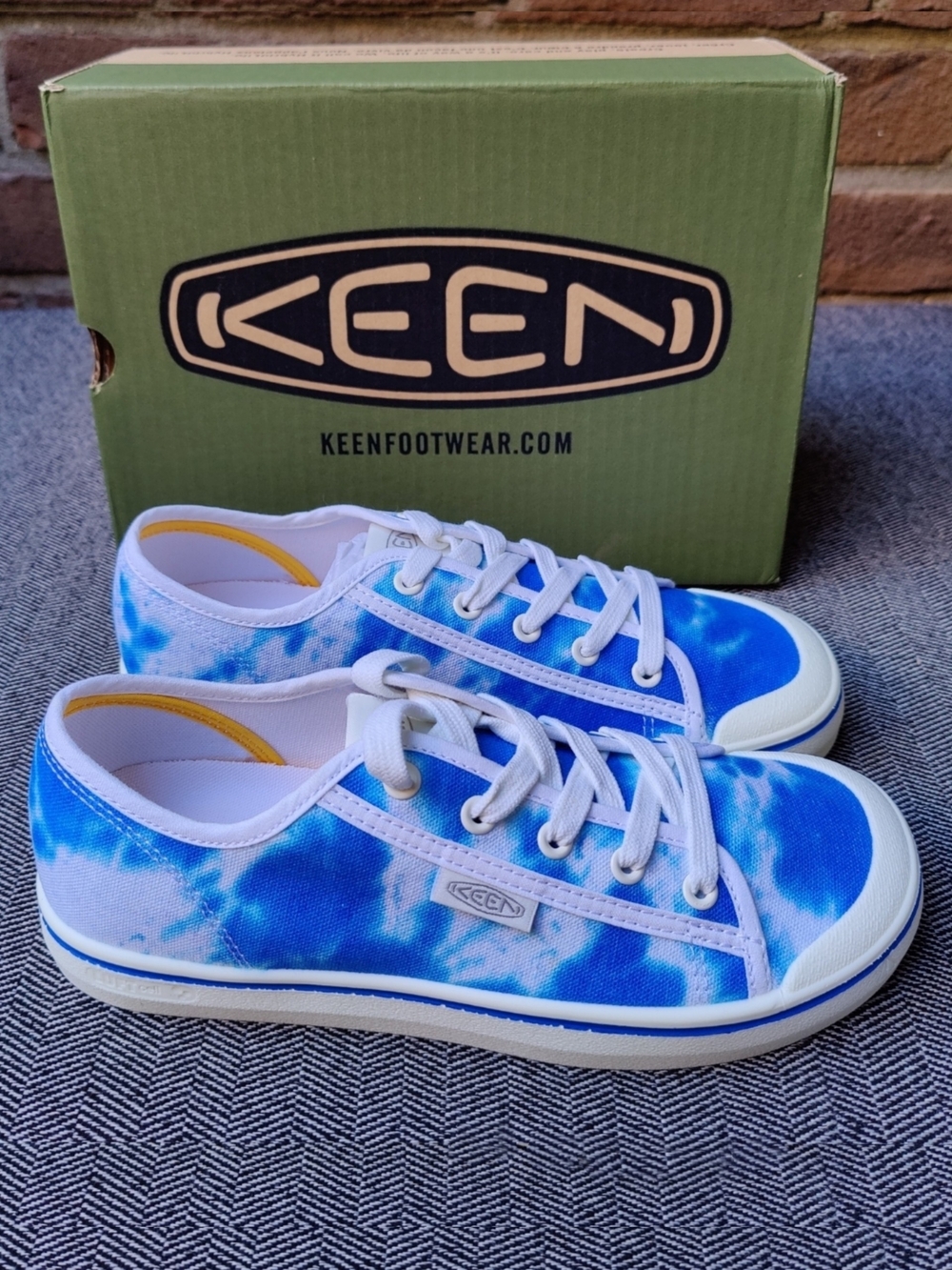 KEEN Elsa Lite Canvas Sneakers Tie-dye Blue White Original Fit Low Top 7.5